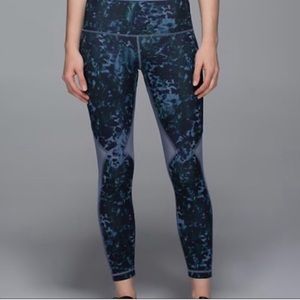 Lululemon leggings blue pattern & mesh cutouts